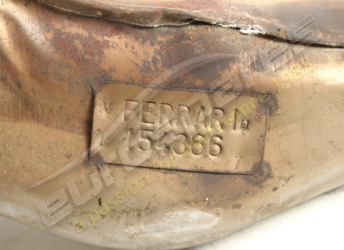 gebrauchter ferrari auspuffkrümmer links vorne. teilenummer 154366 (2)