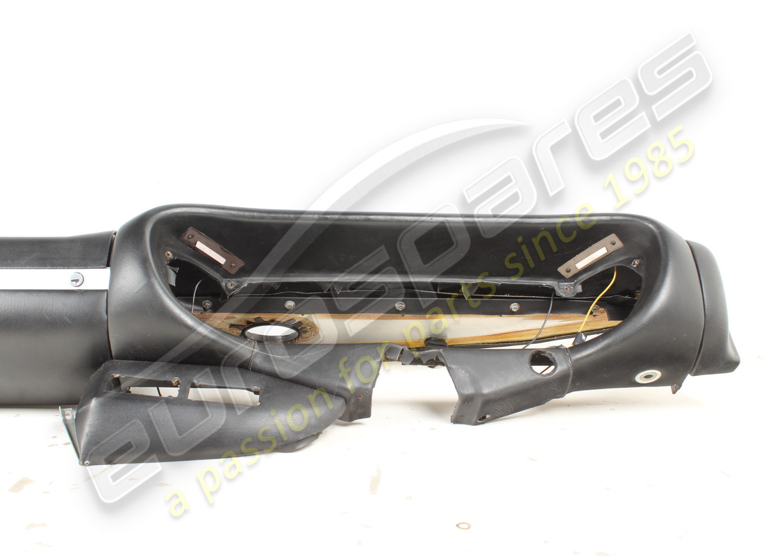 gebraucht ferrari 308gt4 armaturenbrett für rhd-fahrzeuge. teilenummer 40333403 (2)