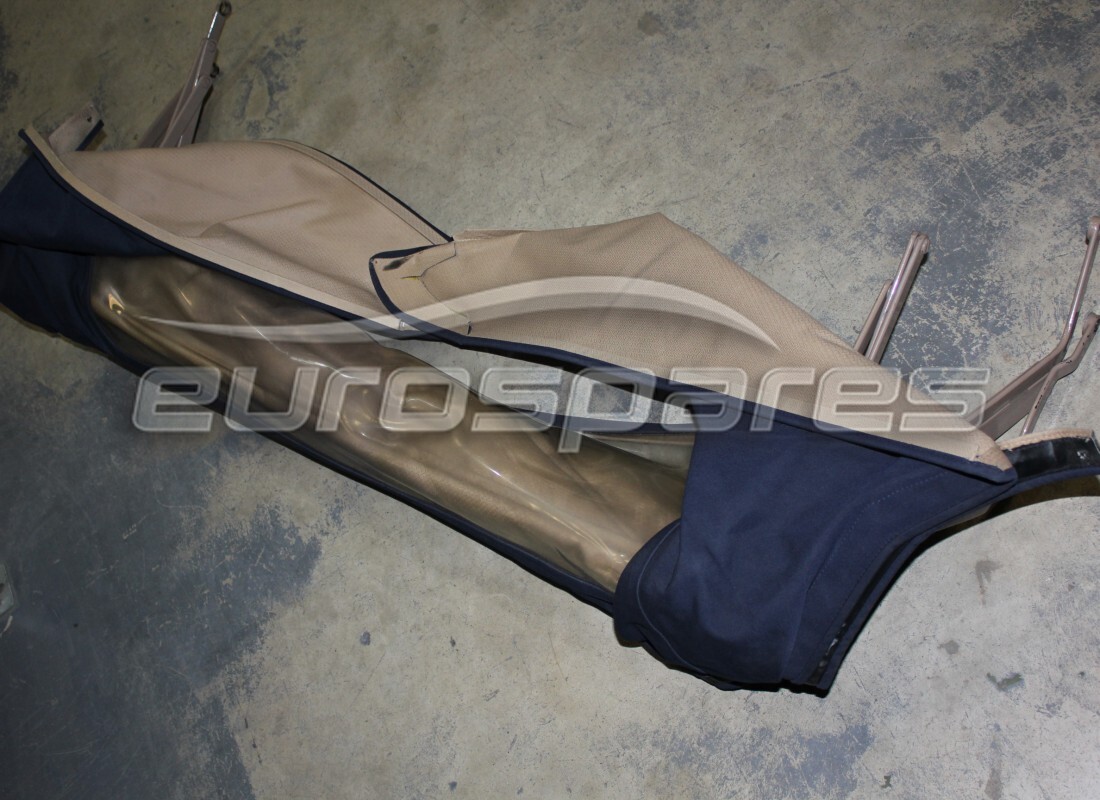 neu ferrari oberrahmen mit blauer abdeckung. teilenummer 61827200 (1)