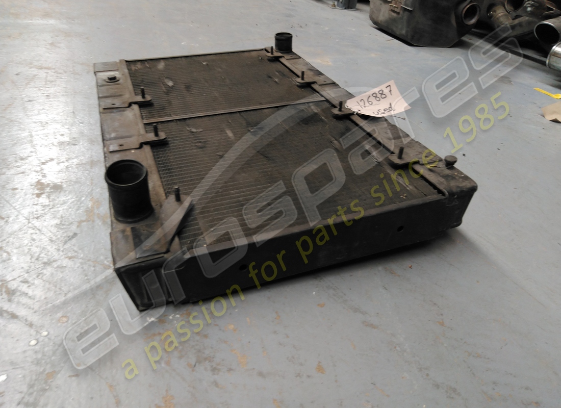 verwendeter ferrari kühler. teilenummer 126887 (2)