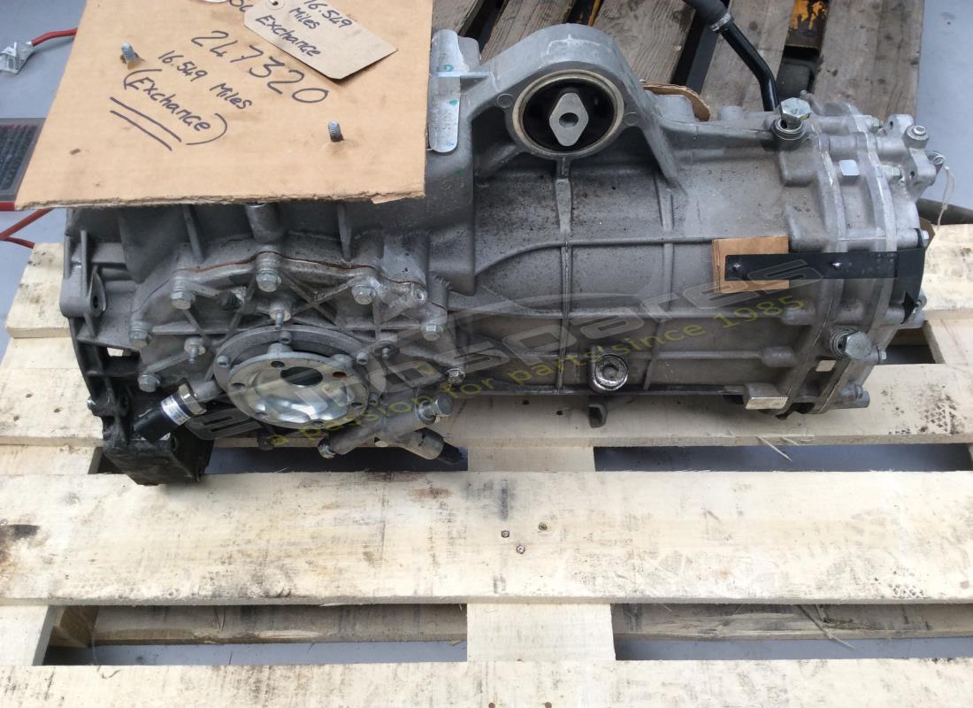 VERWENDET Ferrari KOMPLETTES GETRIEBE. TEILENUMMER 247320 (1)