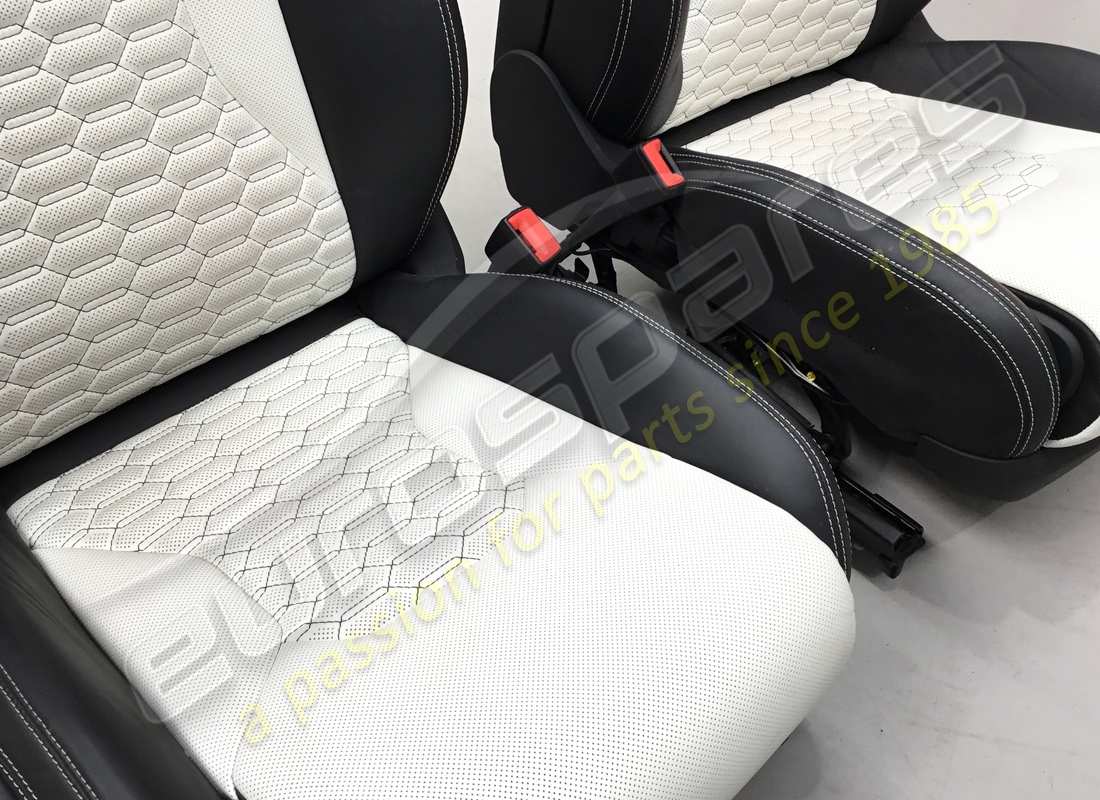 gebraucht eurospares urus komplettes sitzset. teilenummer eap1227394 (5)