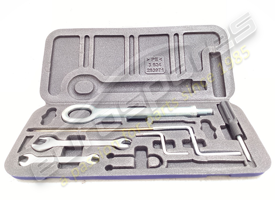gebrauchter maserati werkzeugkoffer m139bl. teilenummer 263971 (1)