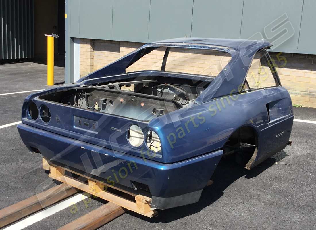 GEBRAUCHT Ferrari RÜCKSEITE . TEILENUMMER 62439500 (1)