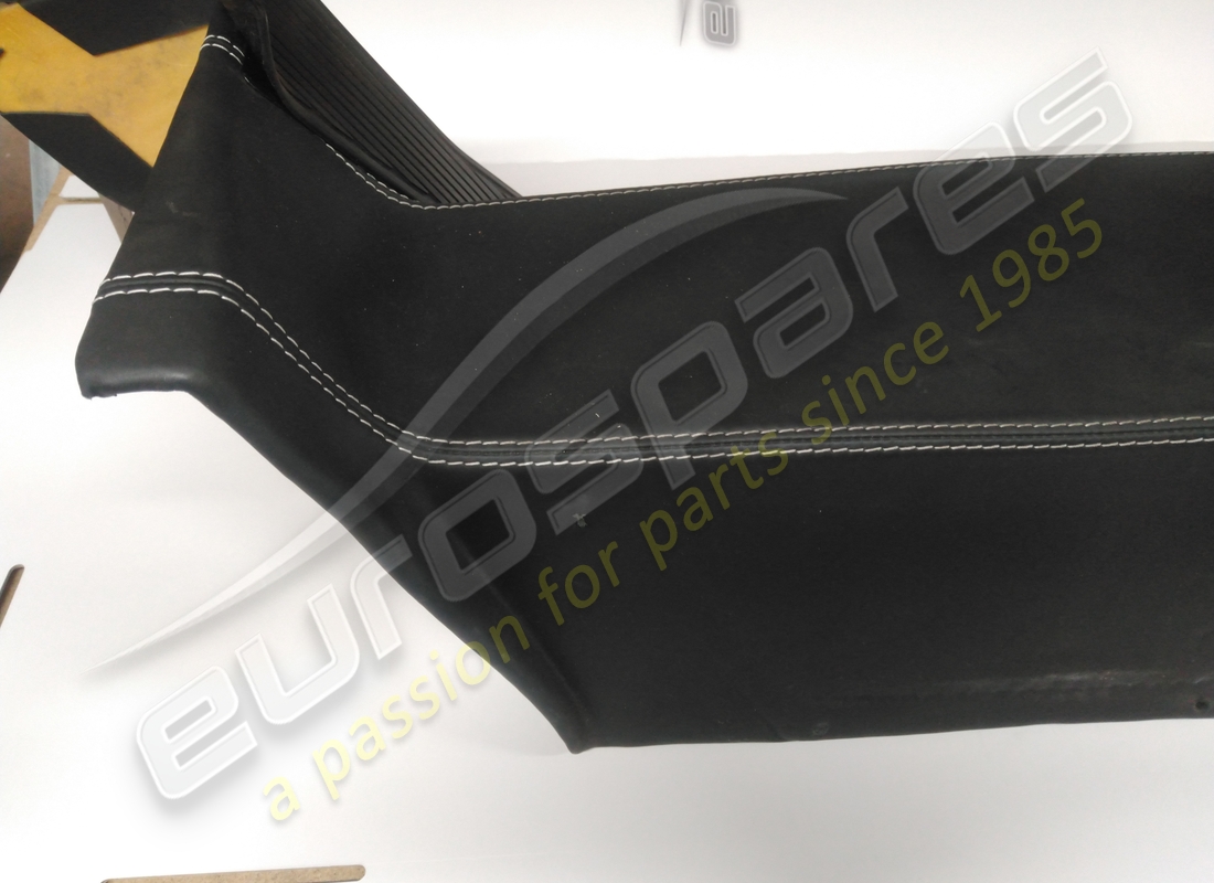 gebraucht ferrari vordere teilabdeckung der mittelkonsole. teilenummer 81149600 (4)