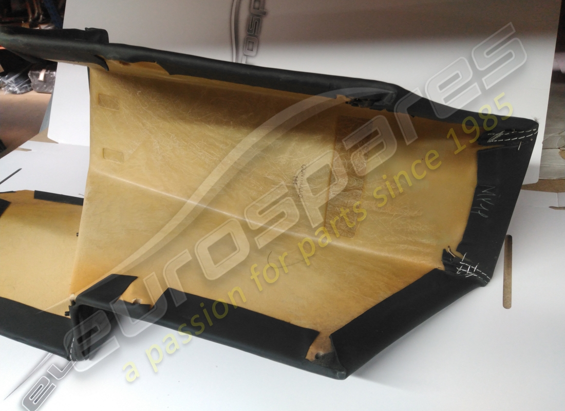 gebraucht ferrari vordere teilabdeckung der mittelkonsole. teilenummer 81149600 (3)