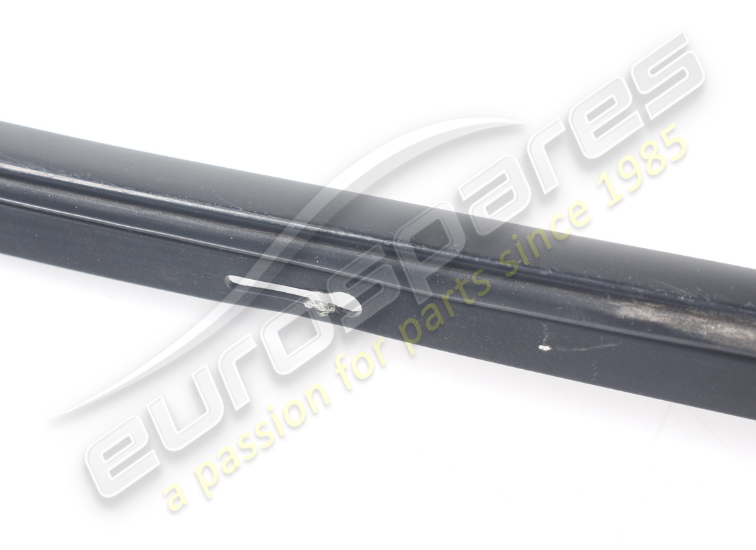 GEBRAUCHTE FERRARI LH-MULDENDICHTUNG. TEILENUMMER 65525300 (4) gebrauchte ferrari lh-muldendichtung. teilenummer 65525300 (4)