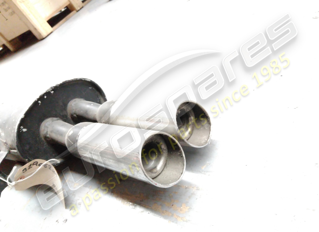 neues maserati hinteres rohr. teilenummer 329062109 (3)