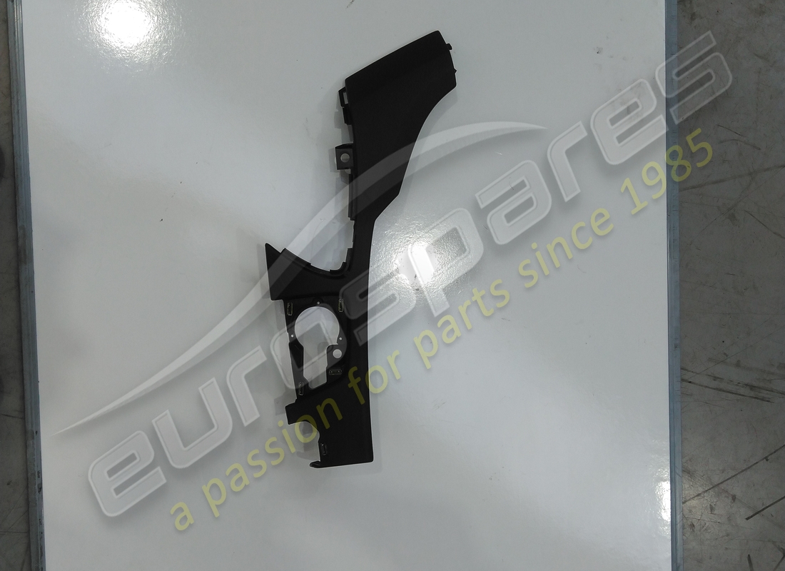 gebrauchte lamborghini verkleidung, säule. teilenummer 4t0867271bqg8 (1)
