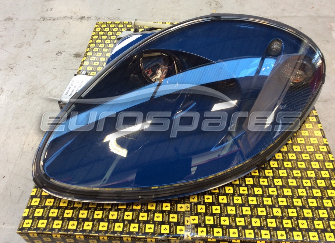neuer ferrari linker scheinwerfer „laguna blue“. teilenummer 65995398 (1)