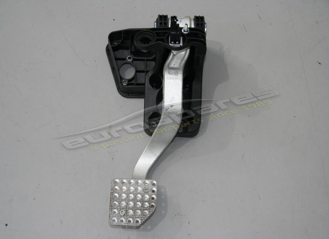 GEBRAUCHTE Ferrari PEDALUNTERSTÜTZUNG. TEILENUMMER 240760 (1)