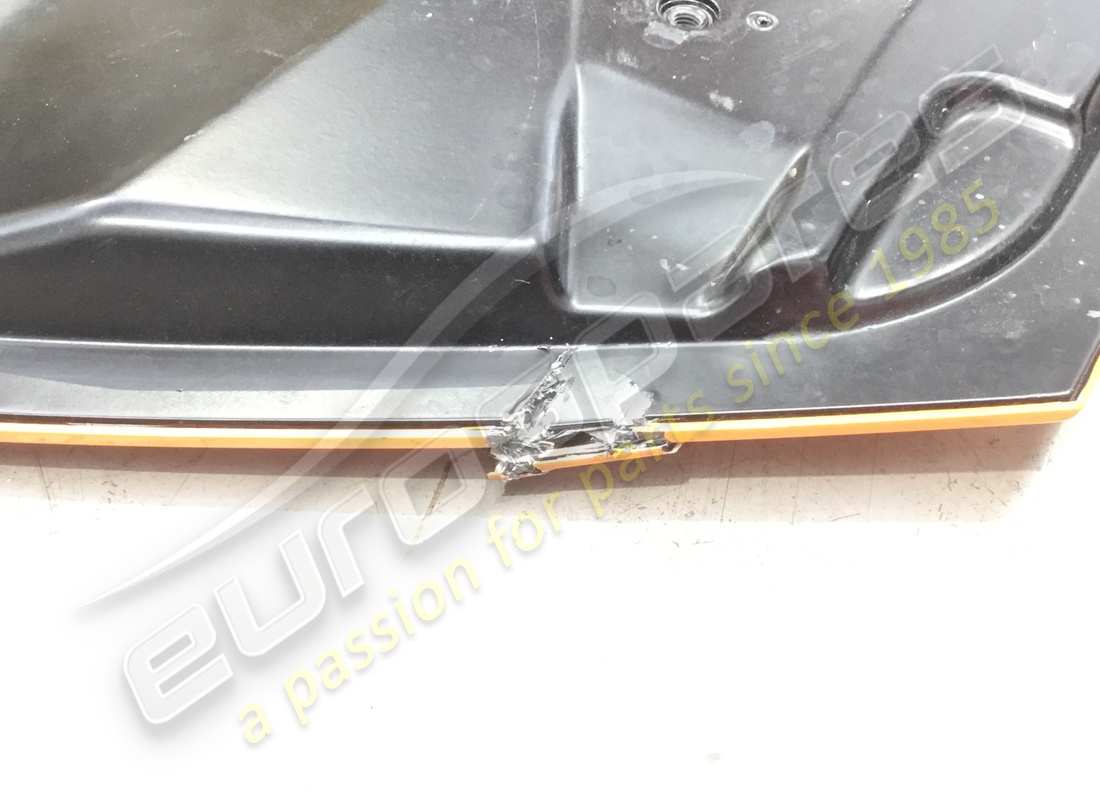 beschädigter lamborghini kofferraumdeckel. teilenummer 476827025 (4)