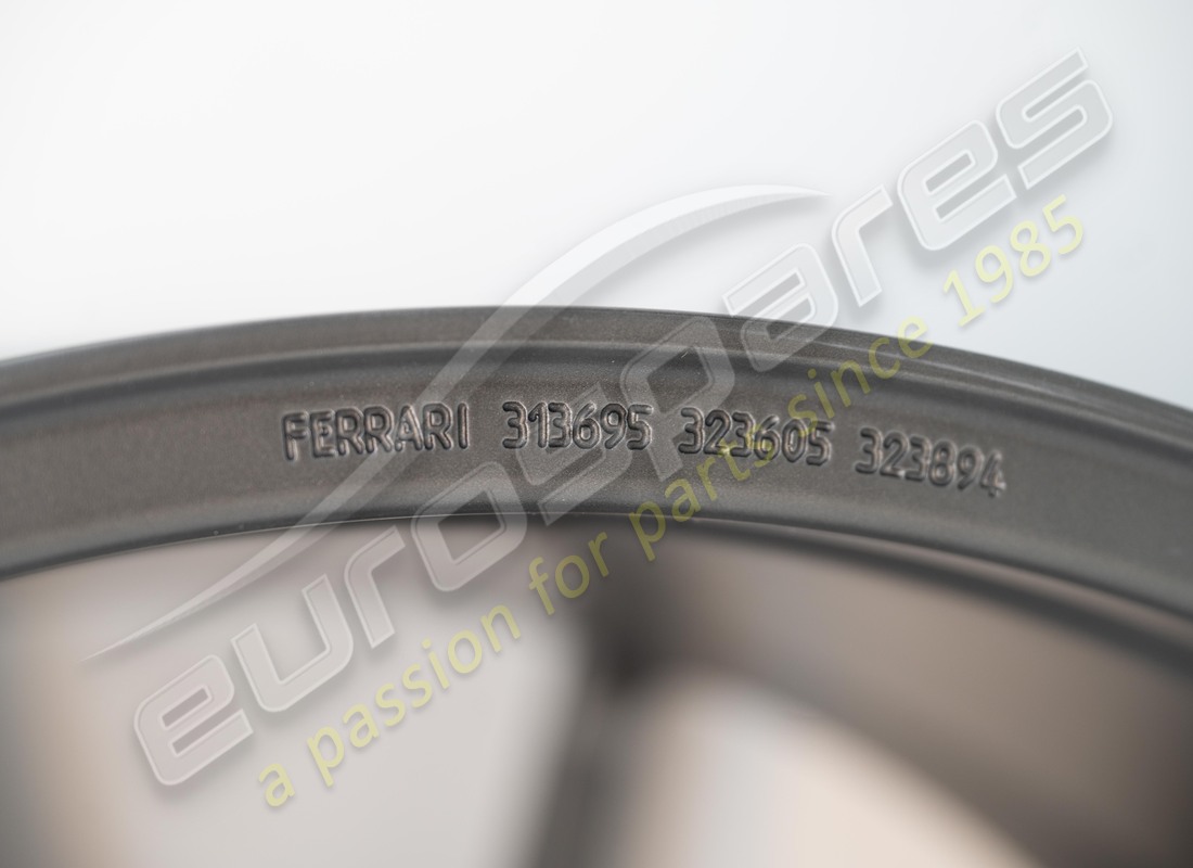 neues ferrari vorderrad. teilenummer 313695 (4)