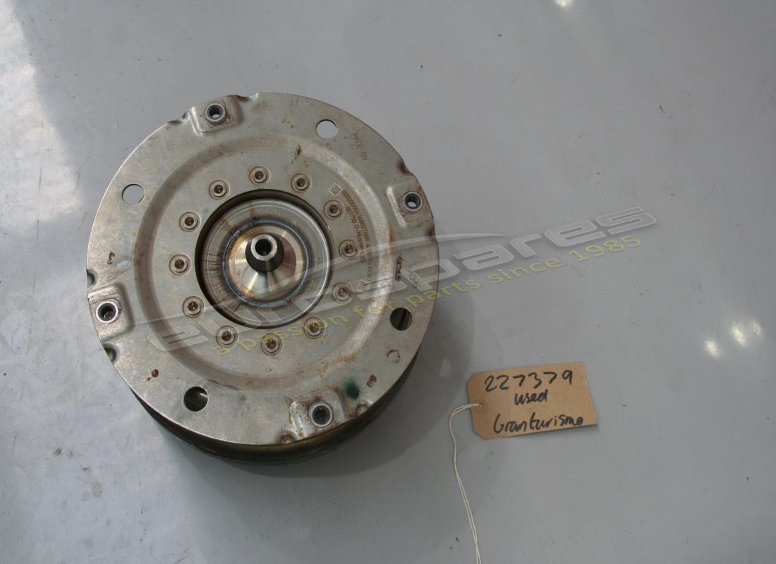 GEBRAUCHTER Maserati AUTOMATISCHER GETRIEBEKONVERTER. TEILENUMMER 227379 (1)