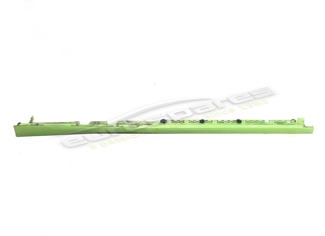 gebrauchte lamborghini schwellerverkleidung. teilenummer 400853564c (1)