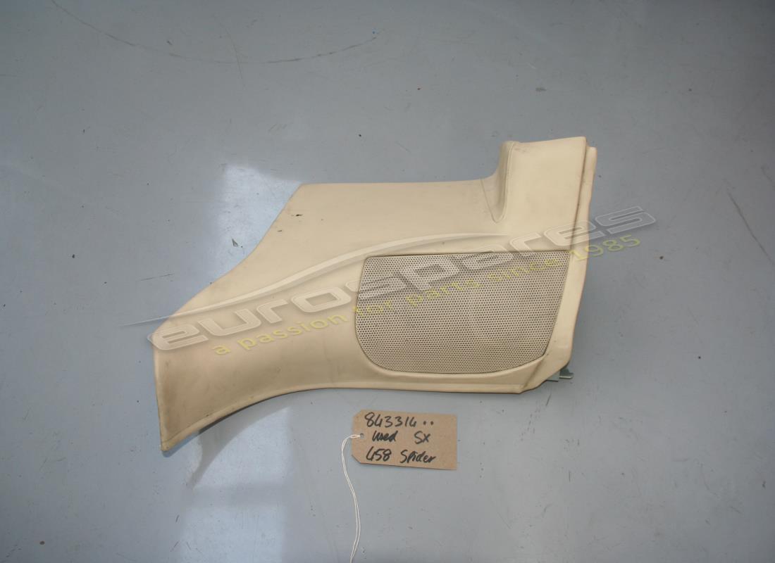 VERWENDET Ferrari LINKE UNTERE SEITLICHE VERKLEIDUNG . TEILENUMMER 843314.. (1)