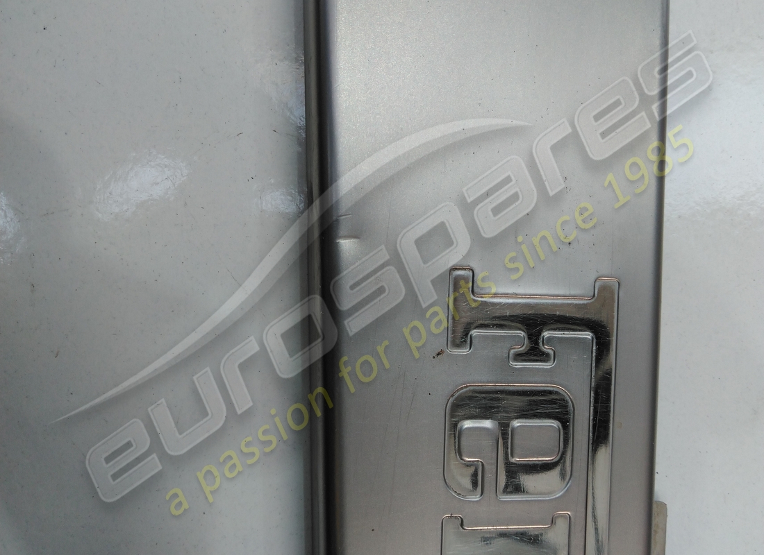 gebraucht ferrari rh kick platteneinsatz. teilenummer 65221600 (2)