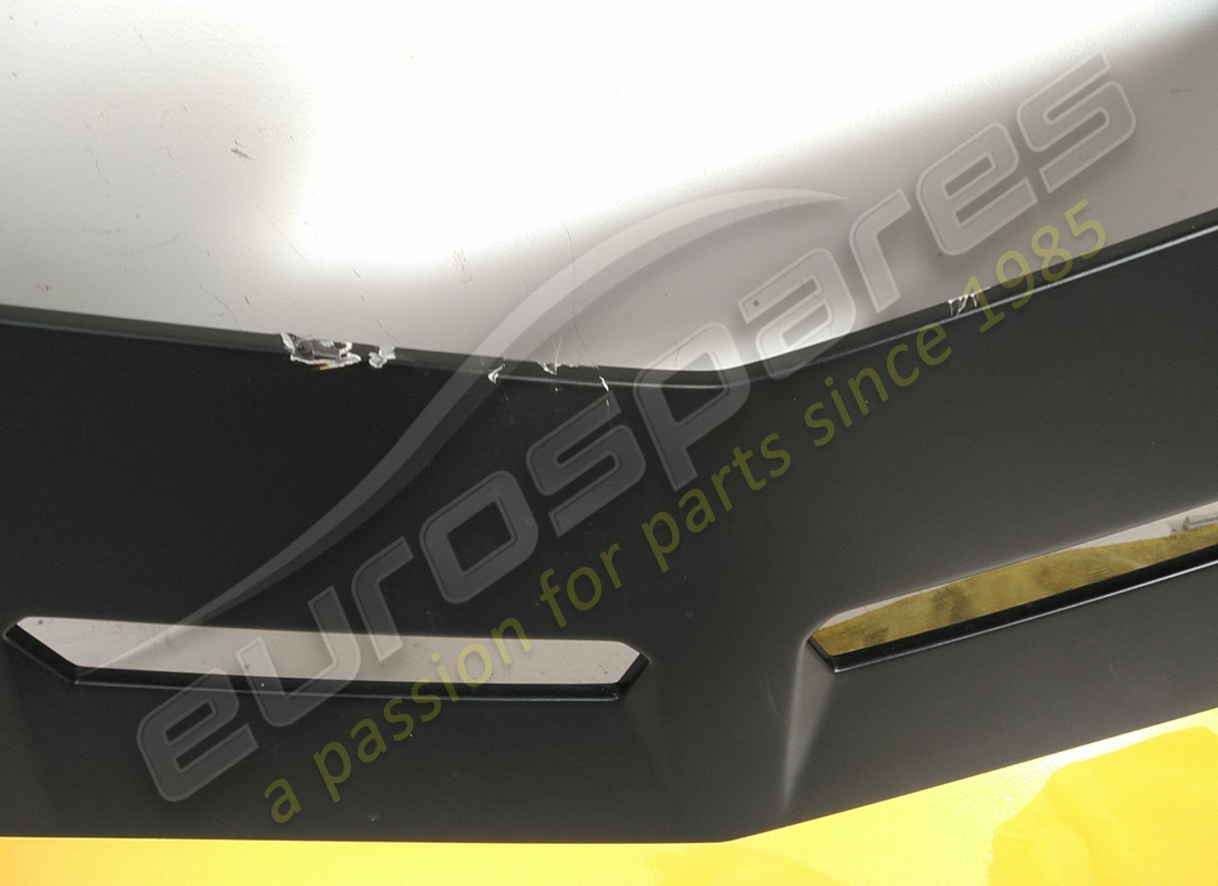 beschädigter lamborghini kofferraumdeckel. teilenummer 476827025 (2)