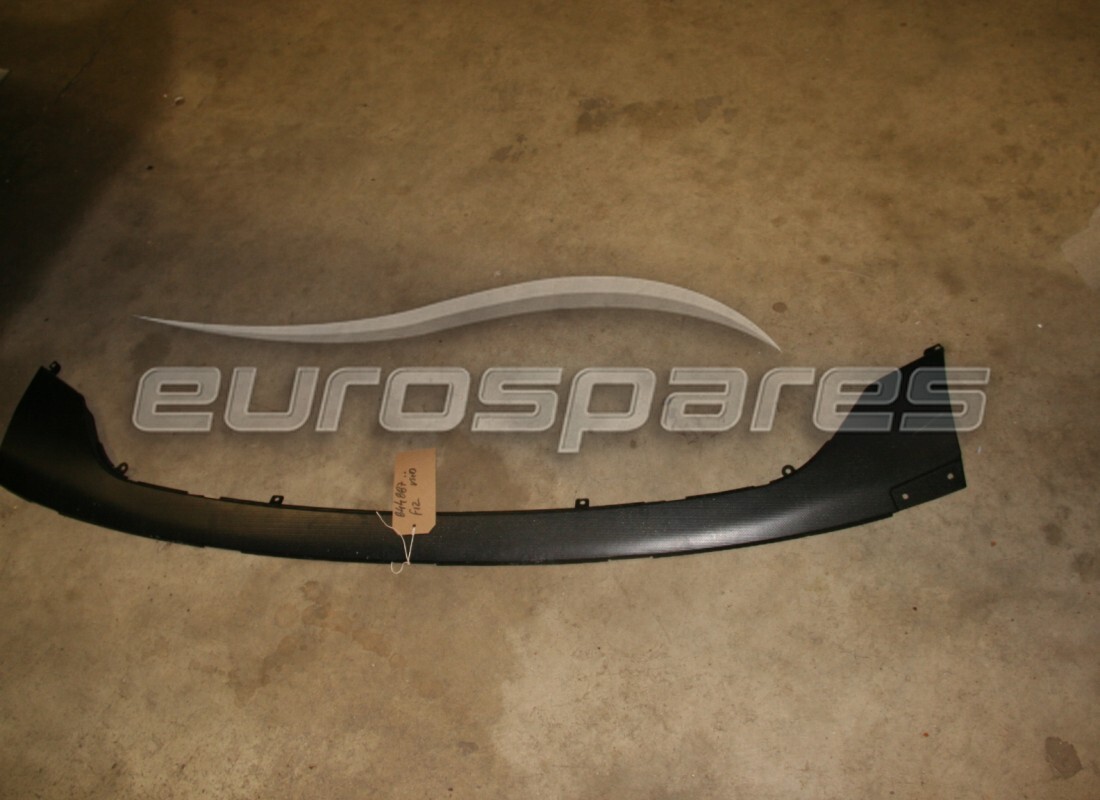 GEBRAUCHTER Ferrari VORDERGRILL. TEILENUMMER 844887.. (1)