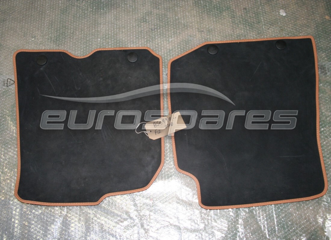 GEBRAUCHT Ferrari ABNEHMBARES MATTEN-KIT. TEILENUMMER 850990.. (1)