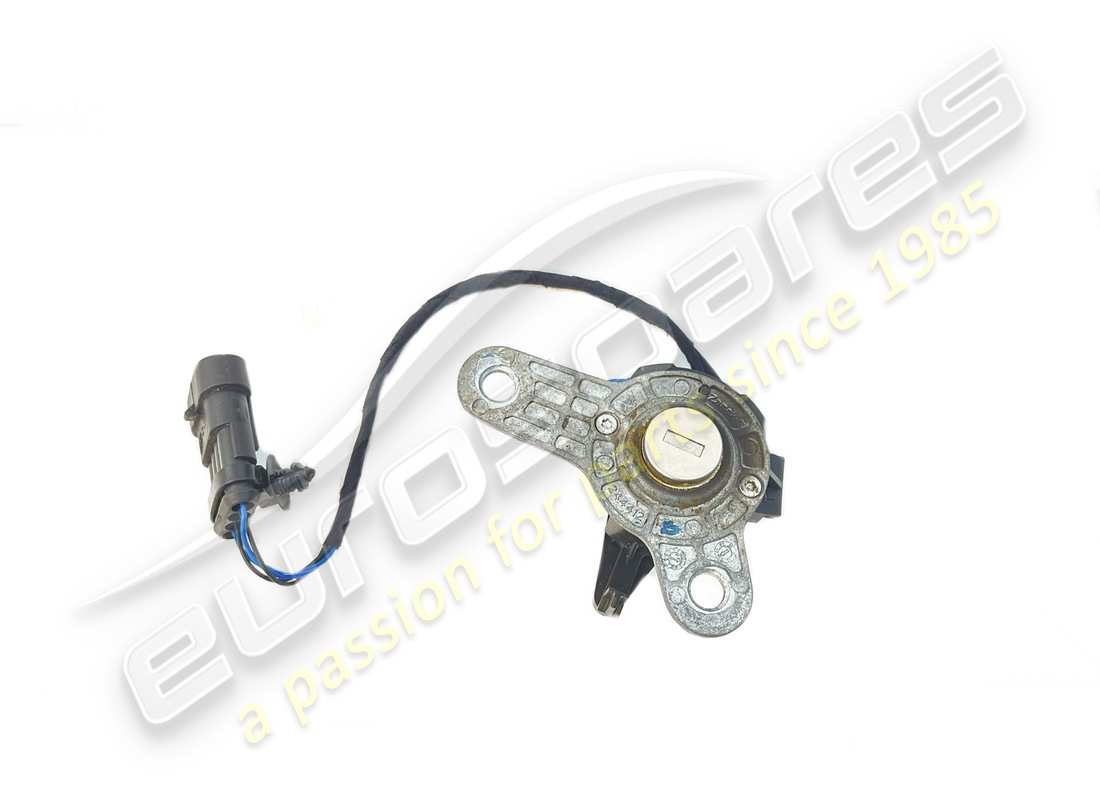 gebrauchter ferrari klinkenhalter. teilenummer 81016000 (1)