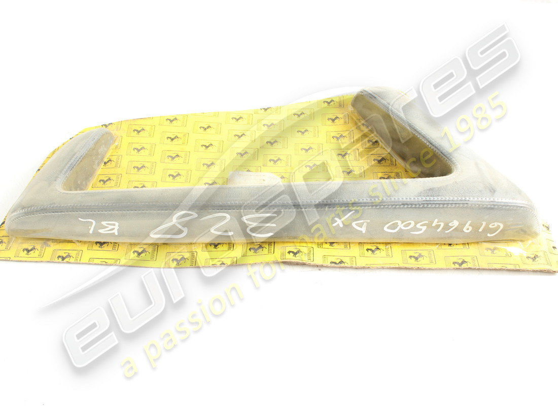 neue ferrari rechte armlehne. teilenummer 61964500 (2)