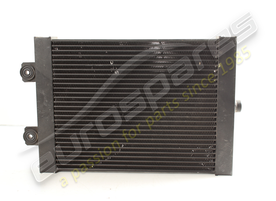gebrauchter lamborghini ölkühler. teilenummer 07m117021a (1)
