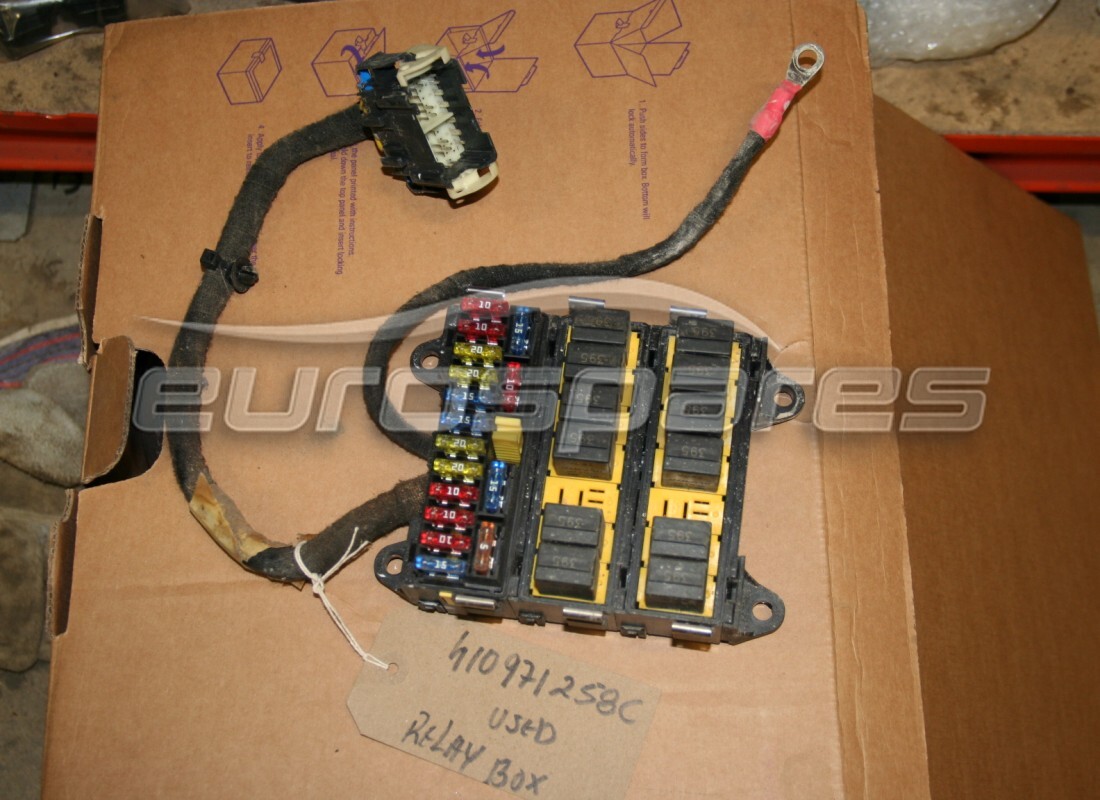 gebrauchter lamborghini kabelbaum, relais. teilenummer 410971258c (1)