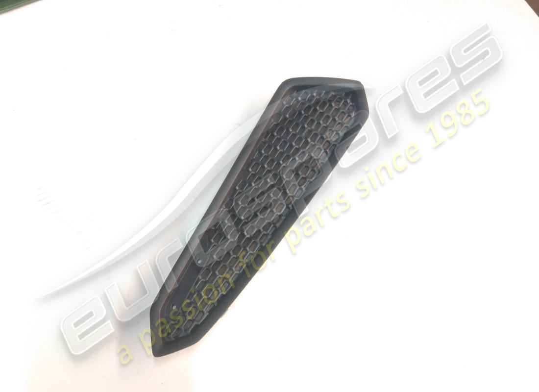 GEBRAUCHTER Lamborghini LAUTSPRECHERGITTER. TEILENUMMER 4T0868300 (1)