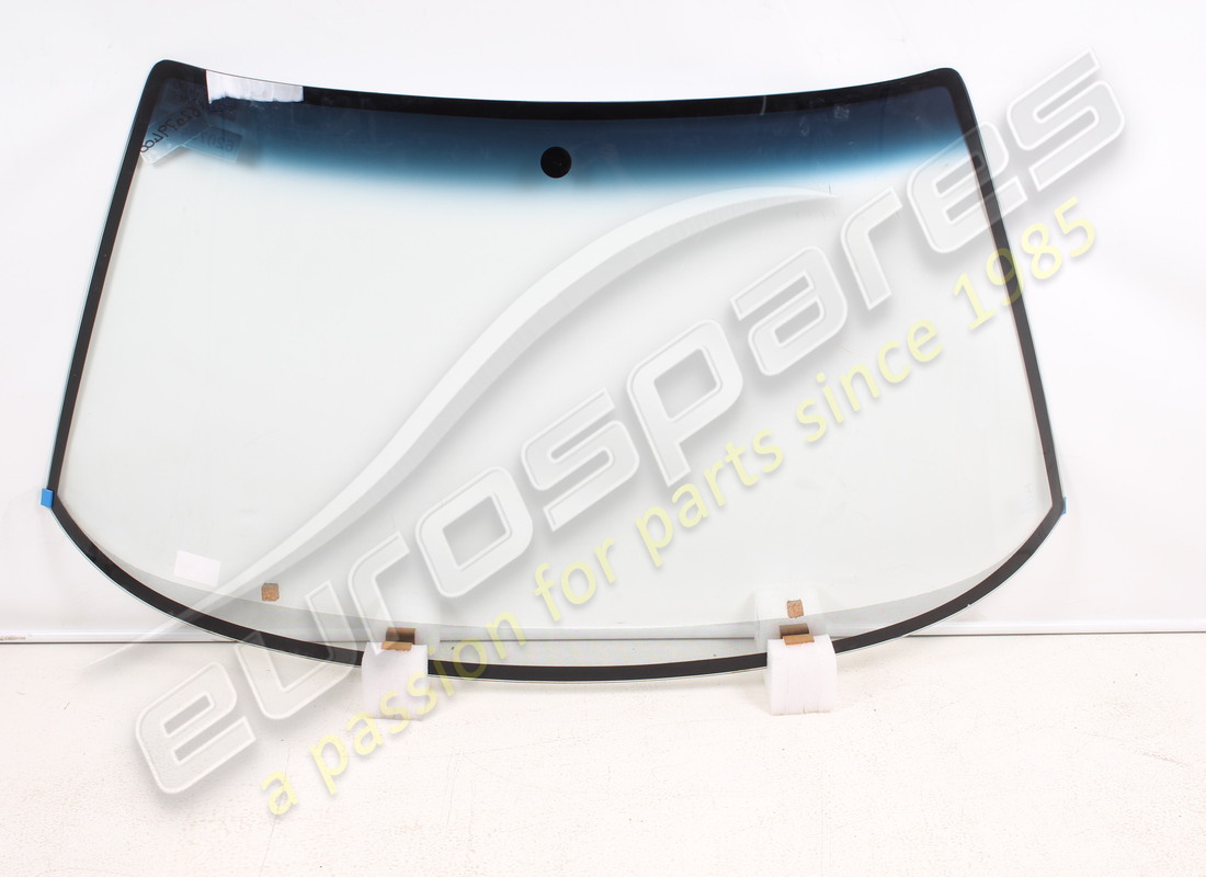 neue windschutzscheibe ferrari. teilenummer 62079400d (1)