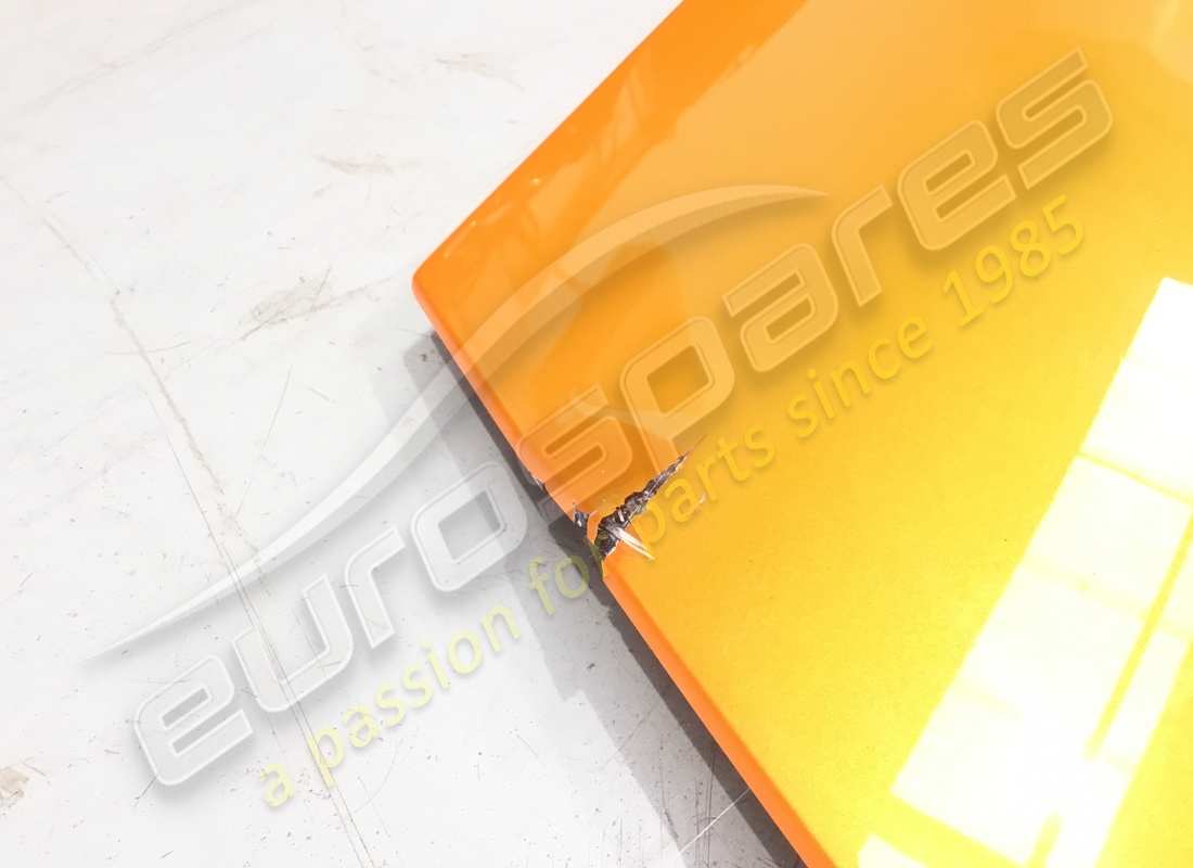 beschädigter lamborghini kofferraumdeckel. teilenummer 476827025 (3)