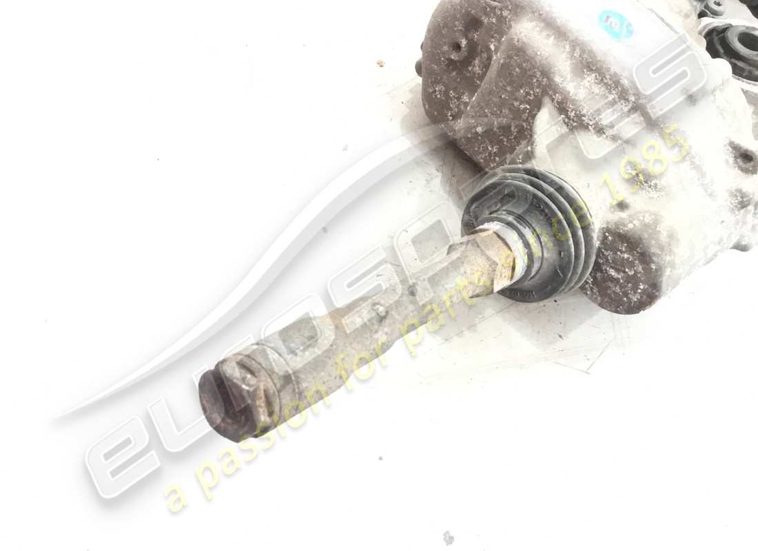 beschädigter lamborghini antriebsart. teilenummer 470501398b (2)