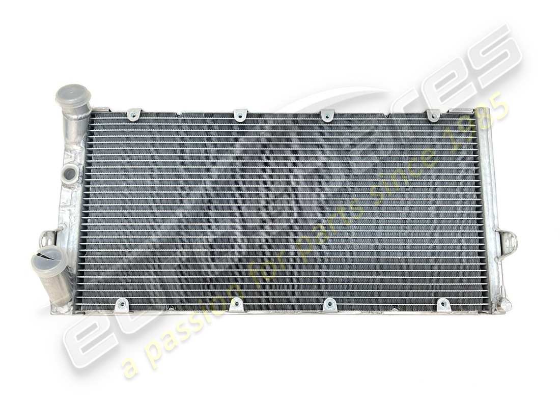 neuer ferrari wasserkühler. teilenummer 136398 (4)