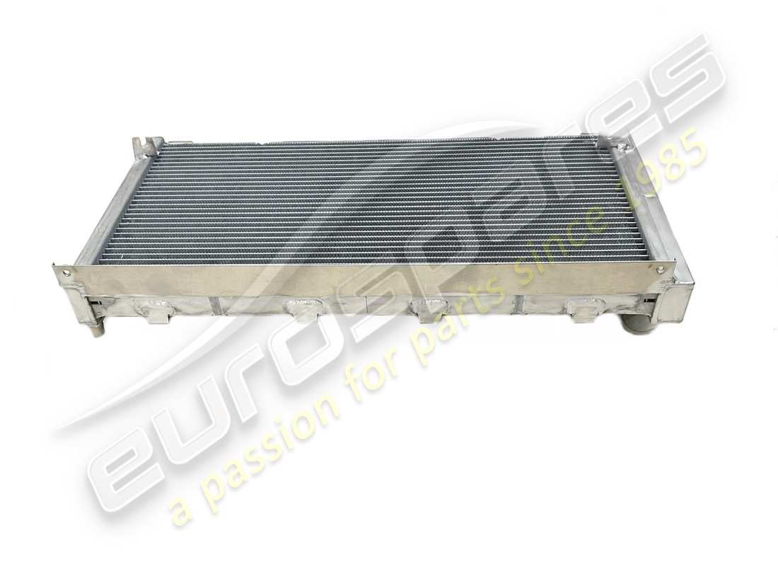 neuer ferrari wasserkühler. teilenummer 136398 (3)