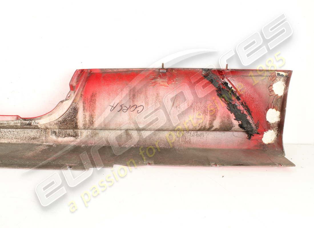 GEBRAUCHTE FERRARI RECHTE UNTERTÜRVERKLEIDUNG. TEILENUMMER 69831610 (15) gebrauchte ferrari rechte untertürverkleidung. teilenummer 69831610 (15)