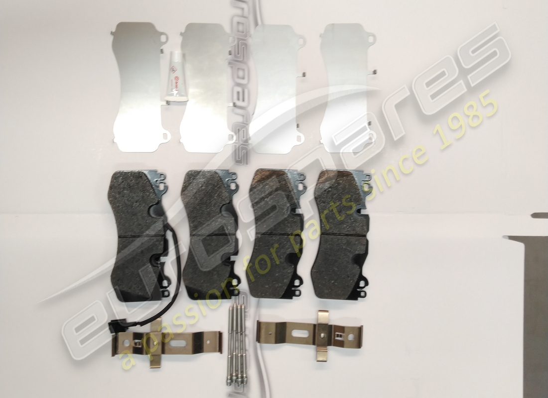 neues maserati vorderes pads-kit. teilenummer 673013304 (1)
