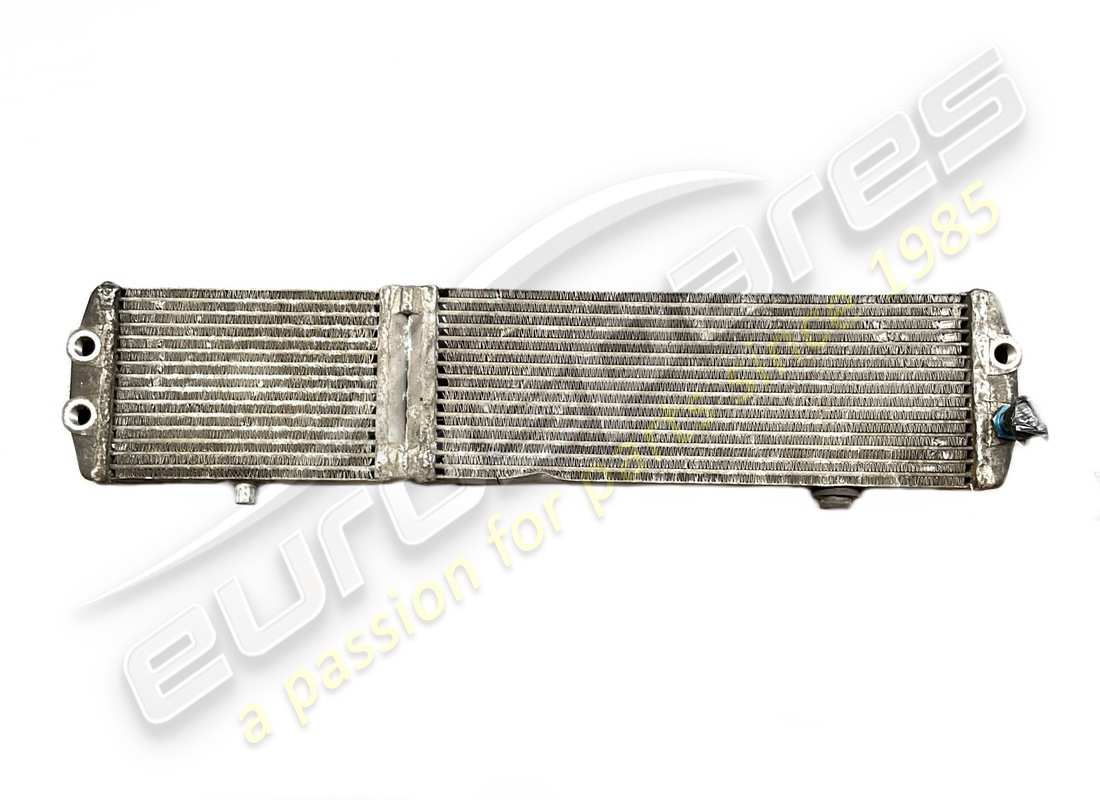 gebrauchter maserati ölkühler. teilenummer 382805109 (1)