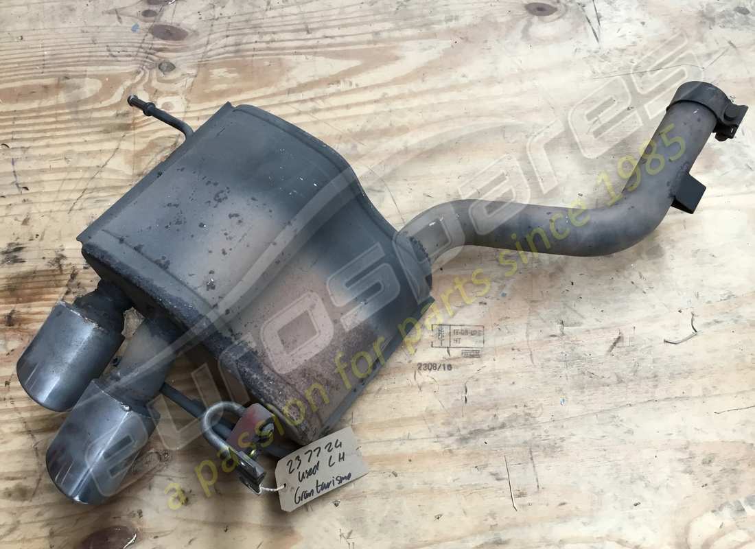 GEBRAUCHTER Maserati HINTERER SCHALLDÄMPFER LINKS. TEILENUMMER 237724 (1)