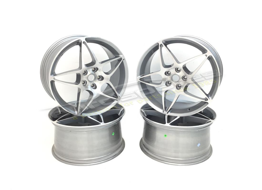 neu ferrari 19'' räder set. teilenummer 70009990 (1)