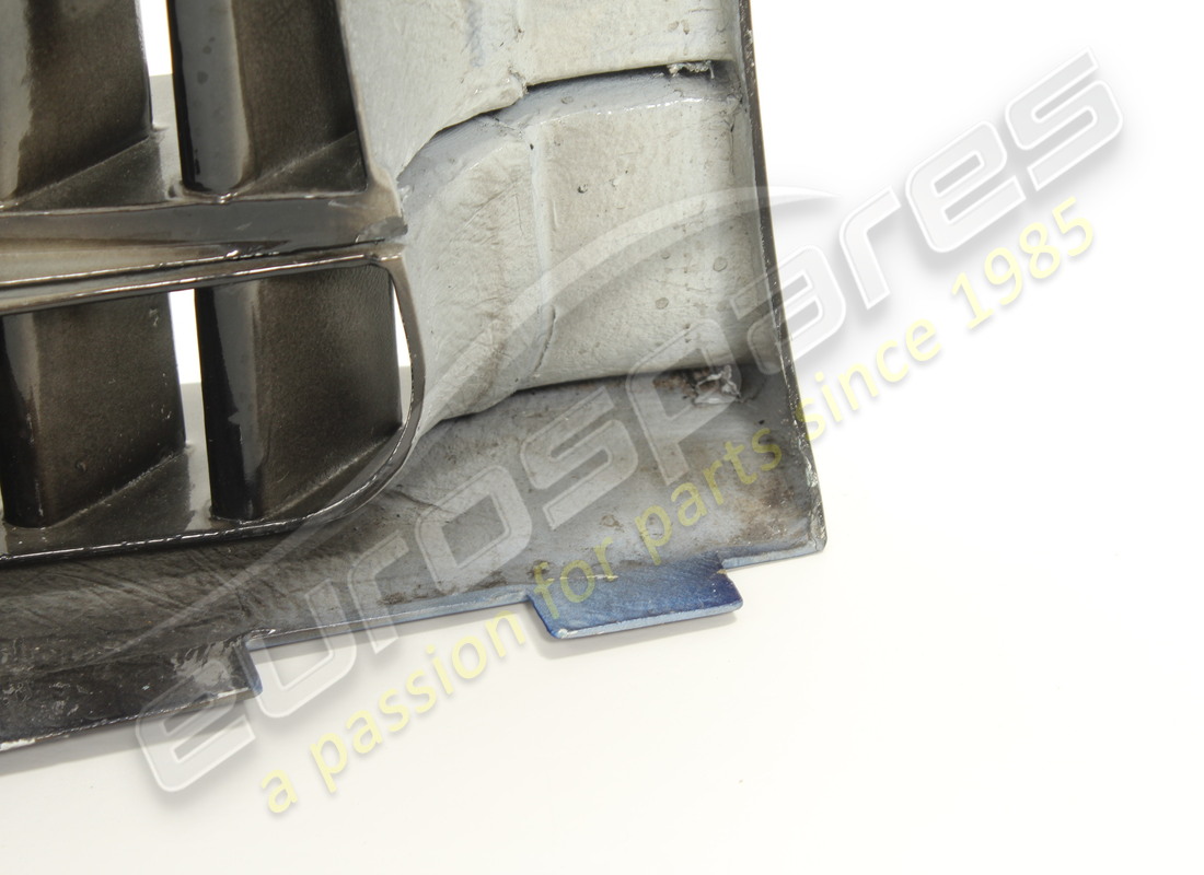 gebrauchter ferrari frontstoßstange. teilenummer 89399000 (6)