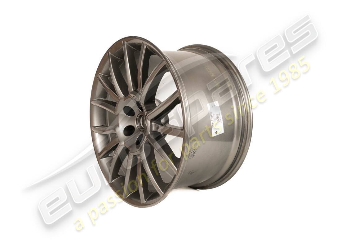 neues maserati hinterrad. teilenummer 82126803 (2)