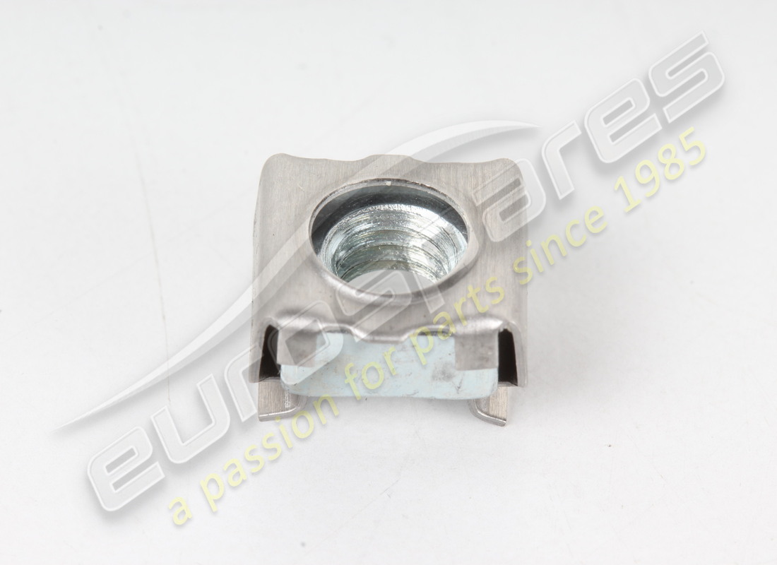 neue ferrari mutter. teilenummer 60659100 (3)