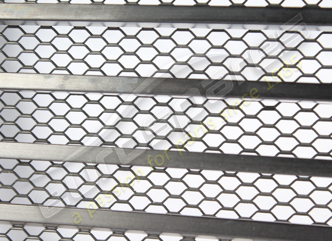 gebrauchte ferrari hintere grill-motorabdeckung. teilenummer 61500500 (2)