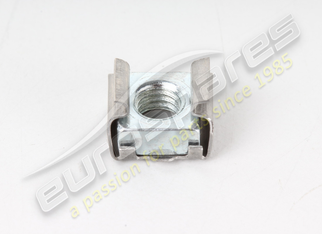 neue ferrari mutter. teilenummer 60659100 (1)