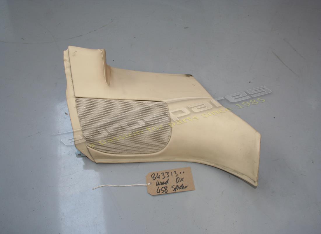 GEBRAUCHT Ferrari RECHTE UNTERE SEITLICHE VERKLEIDUNG . TEILENUMMER 843313.. (1)