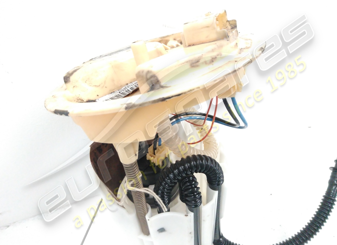 gebrauchte maserati linke kraftstoffpumpe. teilenummer 670004173 (2)