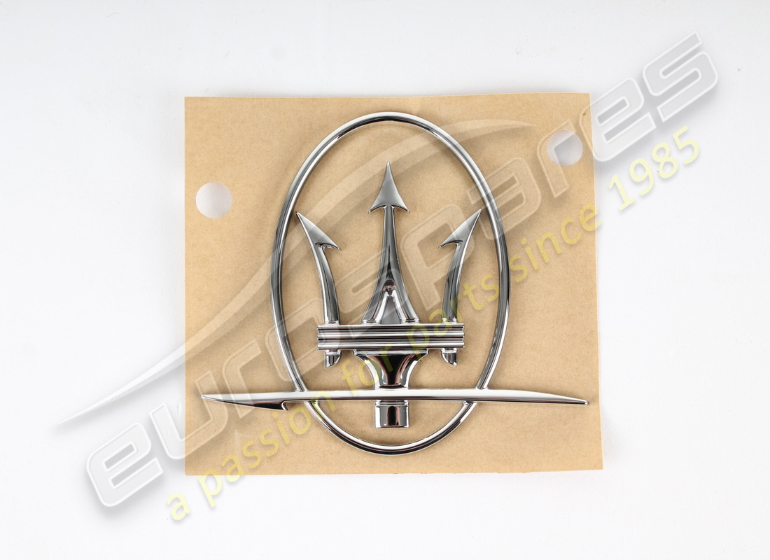 neues maserati-logo hinten links. teilenummer 670005448 (1)