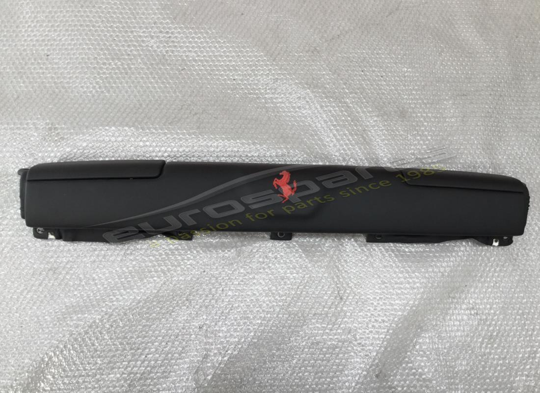 GEBRAUCHT Ferrari HINTERE OBERE MITTELVERKLEIDUNG . TEILENUMMER 69787800 (1)