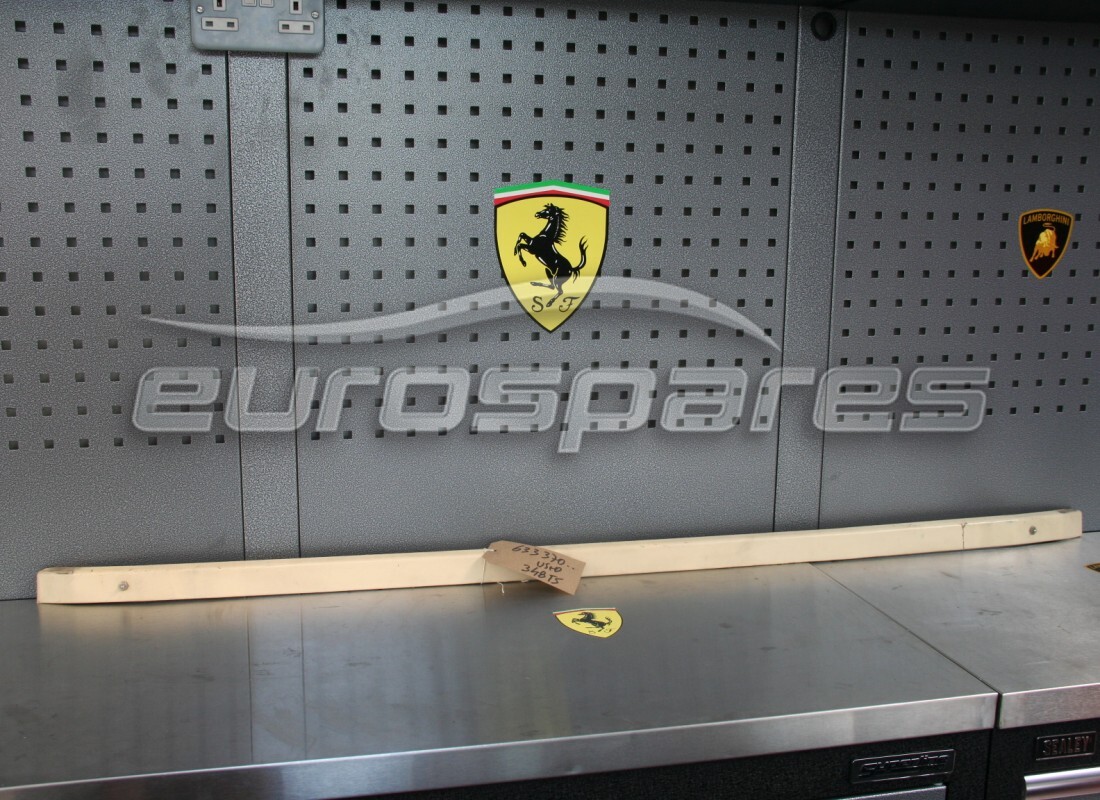 GEBRAUCHTE Ferrari KOFFERHALTERFORM. TEILENUMMER 633370.. (1)