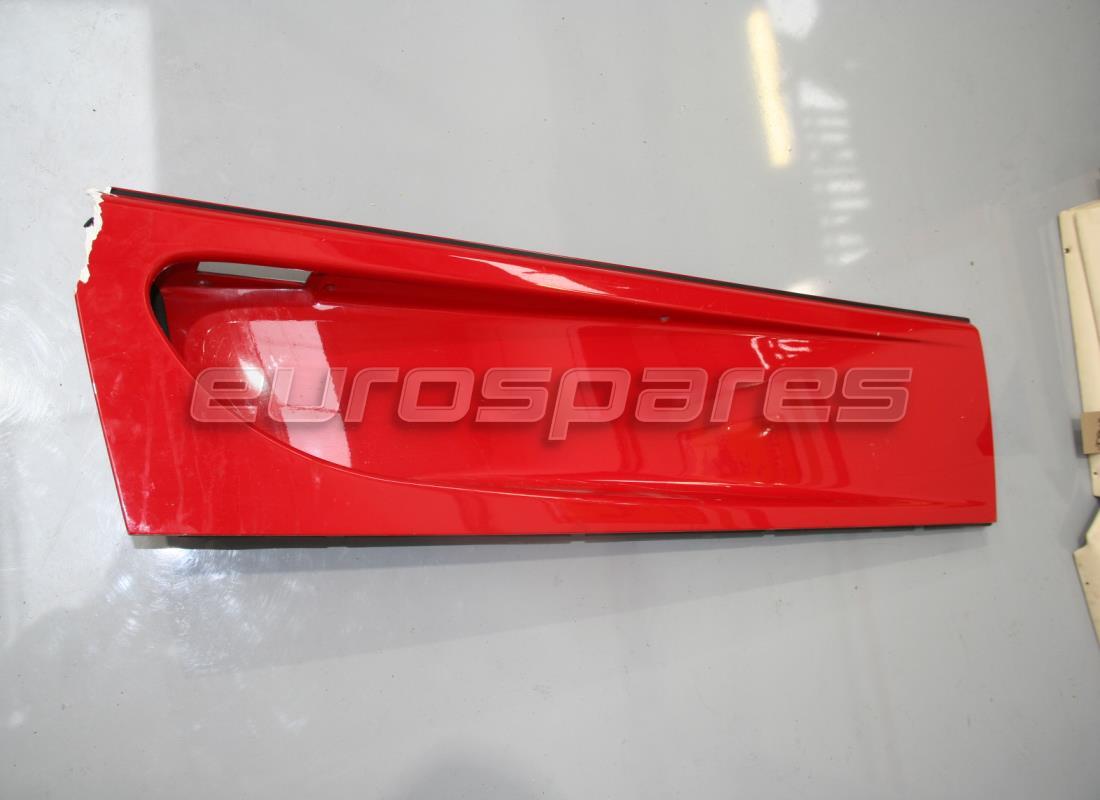GEBRAUCHT Ferrari RECHTES TÜRGITTER. TEILENUMMER 64102710 (1)